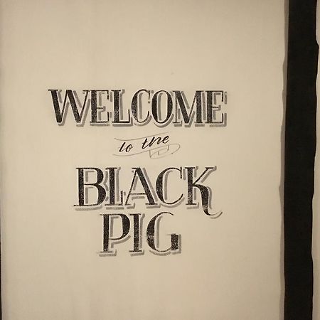 Bed and Breakfast The Black Pig Public House à Staple Extérieur photo